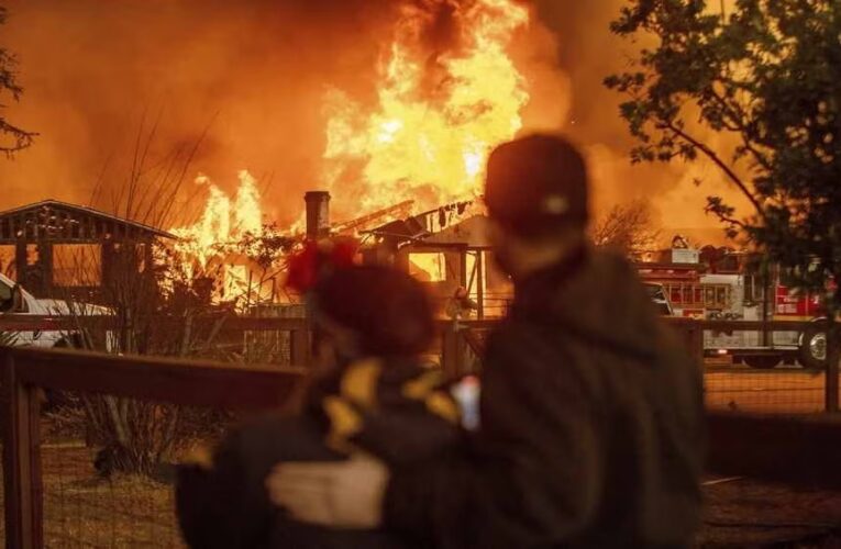 Jorge Campos, uno de los afectados por los incendios forestales en California