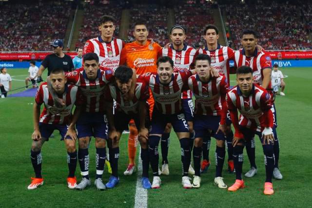 Chivas inicia el Clausura 2025 de la Liga MX con triunfo ante Santos