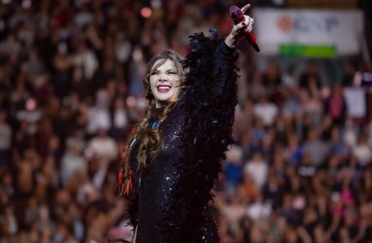 Yuridia arrasa en la Plaza de Toros México con su concierto “Sin llorar”
