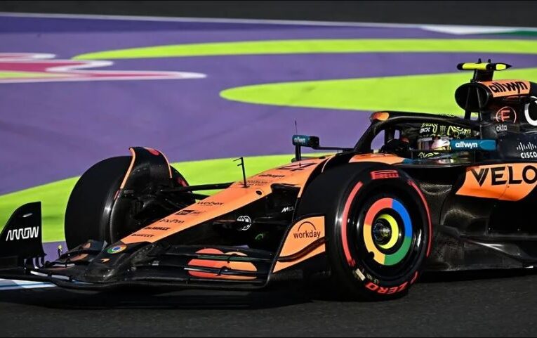 McLaren dominan por delante de Russell en la última práctica del Gran Premio de Arabia Saudita