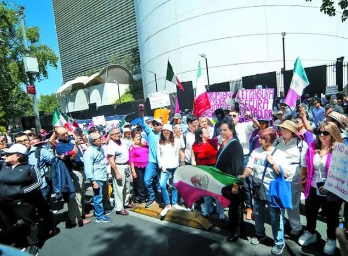 Se cuadra el Senado y revisará toda la ley de telecomunicaciones