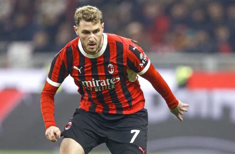 Santiago Gimenez, el goleador mexicano que busca más récords en Europa