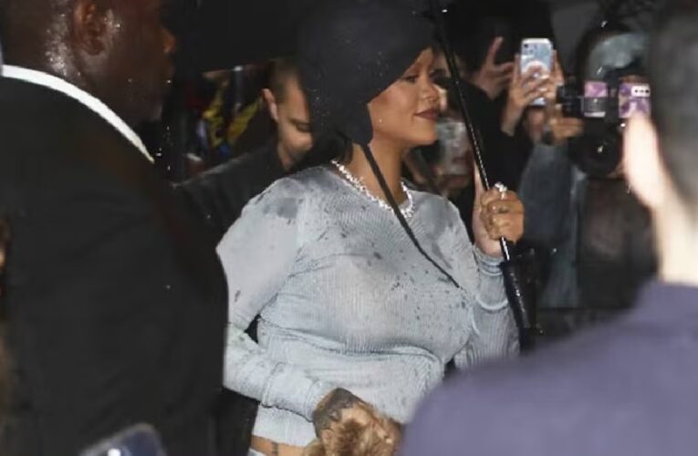 Rihanna sorprende en la Met Gala 2025 al revelar su tercer embarazo