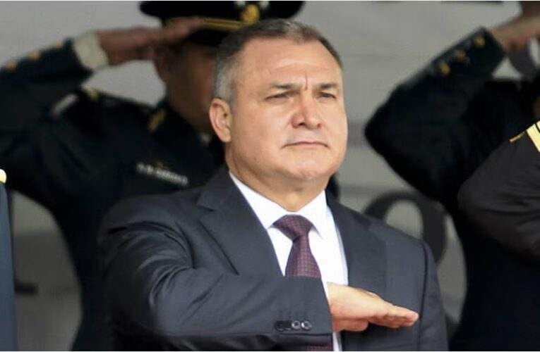 México solicita extradición de Genaro García Luna y su esposa por corrupción y lavado de dinero