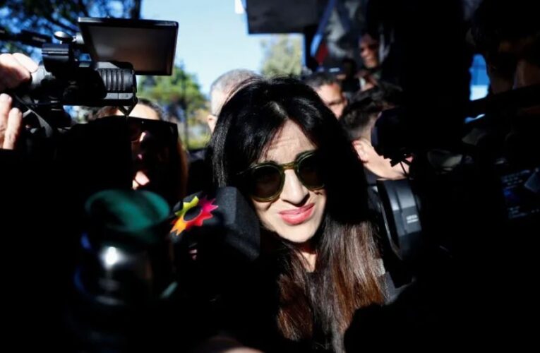 Gianinna Maradona estalla contra los médicos de su padre