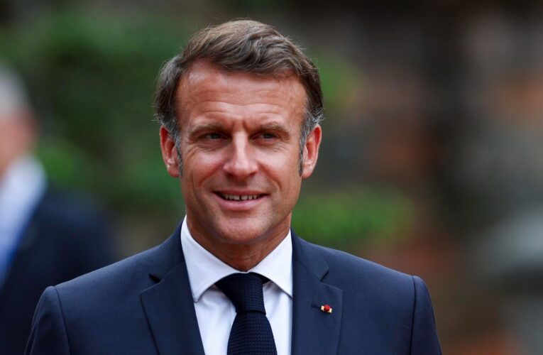 Macron pide no perder el tiempo con las acusaciones que recibe en las redes sociales