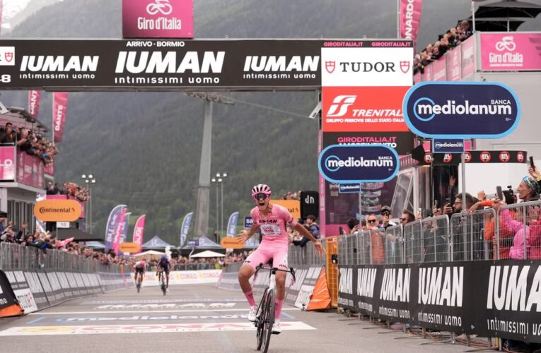Isaac del Toro gana la Etapa 17 del Giro de Italia y se afianza al liderato