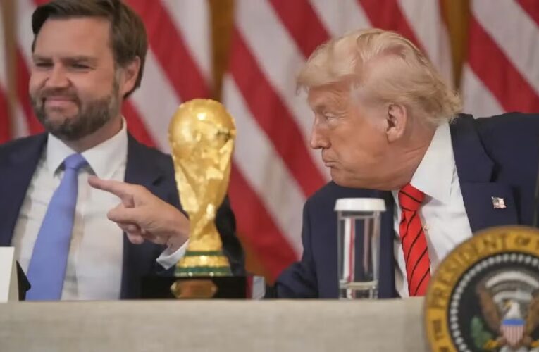 Trump impone veto migratorio y excluye a fanáticos del Mundial 2026