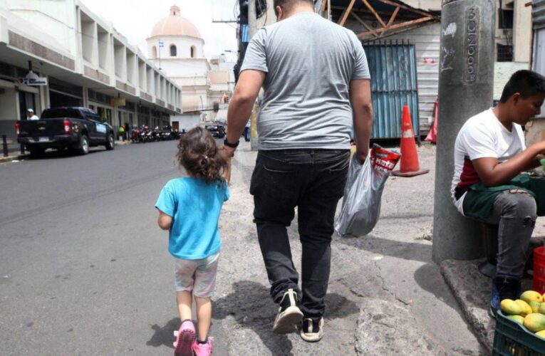 Esta es la actividad gratuita en la CdMx para celebrar el Día del Padre con tacos y lucha libre
