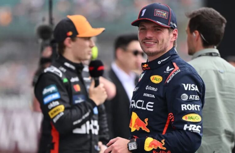 Verstappen se queda con la pole en Silverstone y sigue en la lucha por el título