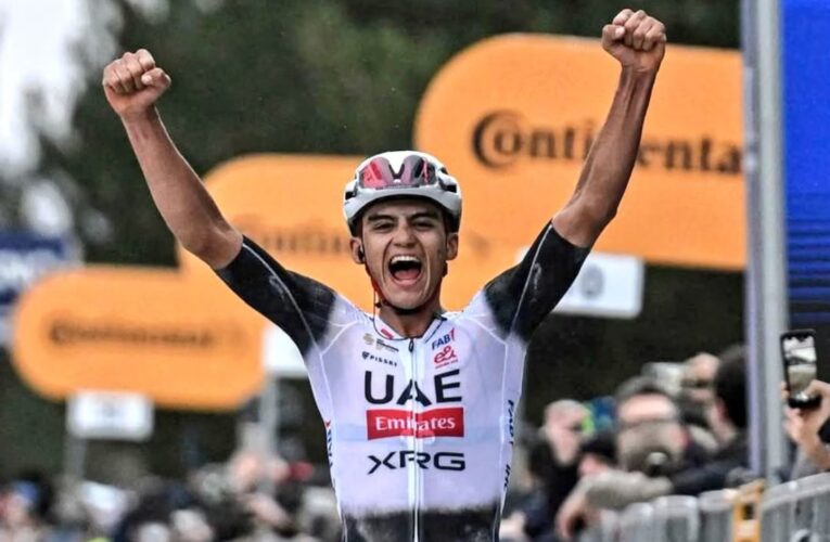 Isaac del Toro repite en lo alto del podio del Tour de Austria 2025