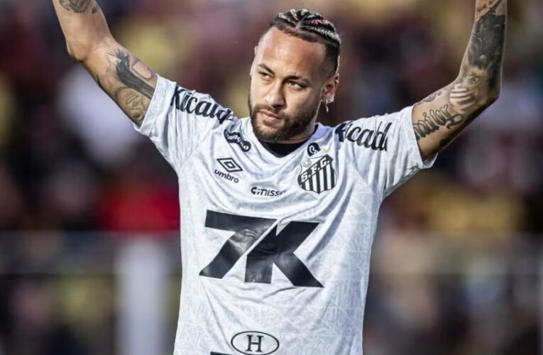 Neymar Jr. gastó 1,3 millones de euros en un Batimovil