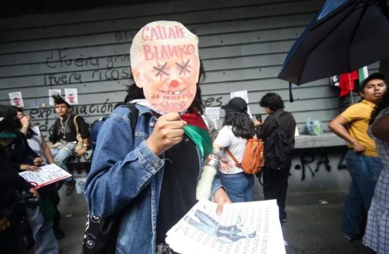 Lanzan Coquí, app que protege a migrantes contra redadas migratorias y une a estadunidenses solitarios