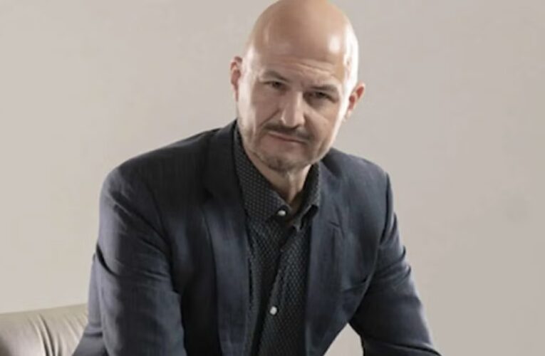 Hipnotista John Milton sufre violento asalto en Sinaloa