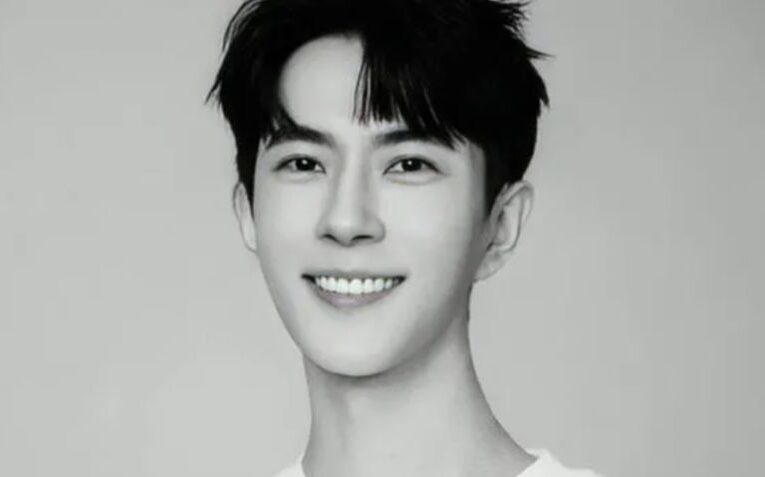 Fallece actor y cantante a los 37 años tras caer de un edificio