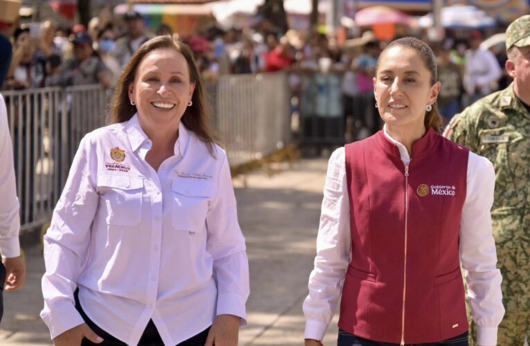Rocío Nahle junto a Claudia Sheinbaum entrega apoyos a damnificados por inundaciones en Veracruz