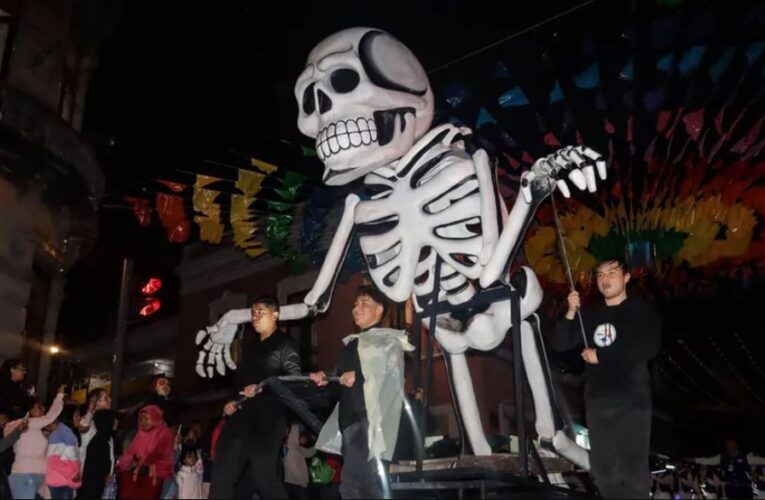 Hoy inicia el Desfile de Día de Muërtös 2025 en Puebla