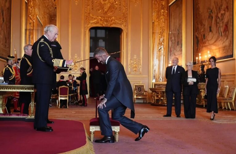 David Beckham es nombrado caballero por el rey Carlos III
