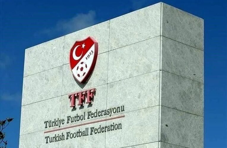 Acusan a siete árbitros de amaño de partidos en Turquia