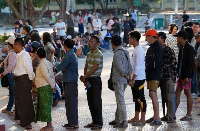 Elecciones legislativas en Myanmar avanzan bajo control militar y fuertes críticas internacionales