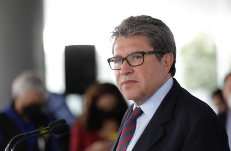 Ricardo Monreal confirma plenaria de Morena con gabinete federal