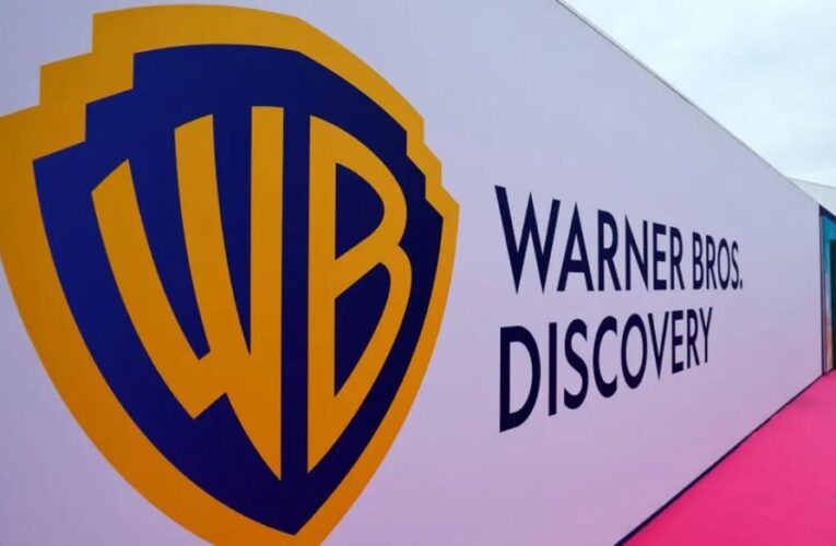 Warner Bros rechaza oferta revisada de Paramount, pero negociarán una semana