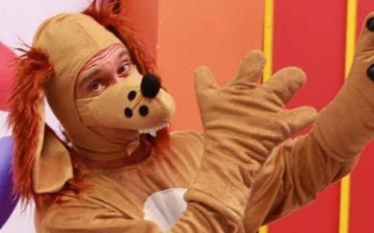 El Perro Guarumo asegura que es de los primeros “Therian” en la televisión mexicana