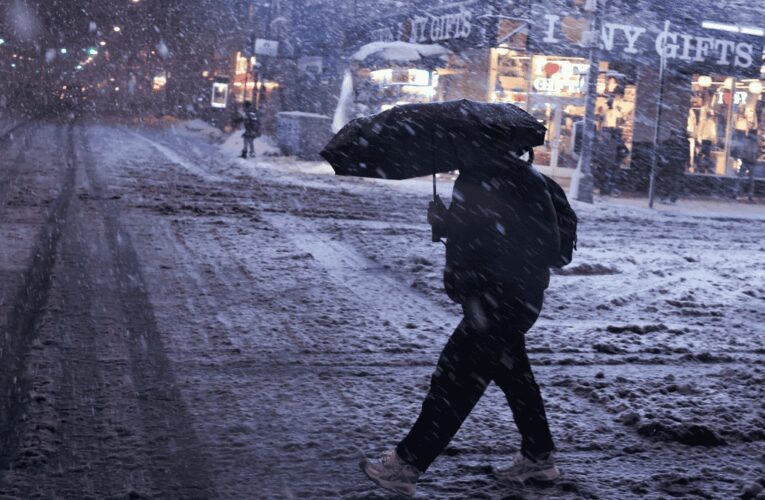 Nueva York decreta toque de queda por tormenta invernal histórica