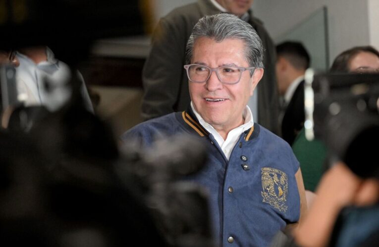 Ricardo Monreal niega que un “plan B” electoral cambie plurinominales o financiamiento a partidos