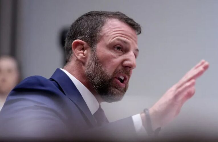 Senado de Estados Unidos confirma a Markwayne Mullin como secretario de Seguridad Nacional