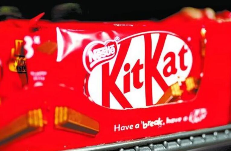 Roban 12 toneladas de KitKat en Europa; Nestlé advierte escasez antes de Pascua