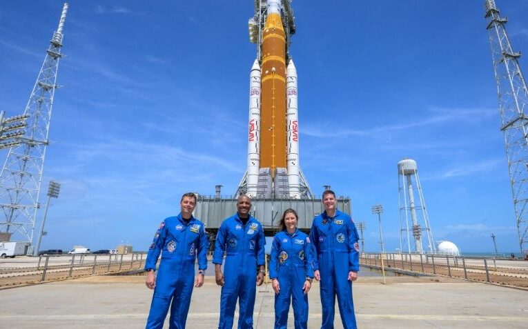 Lanzan Artemis II, misión histórica rumbo a la Luna tras más de 50 años