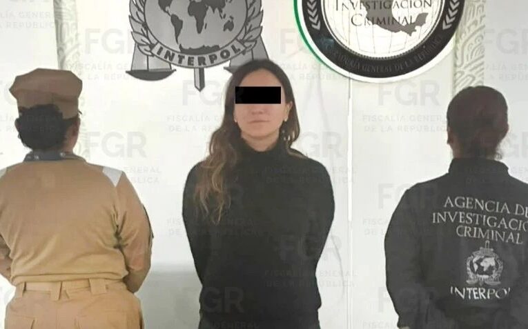 FGR detiene a Gilda Lozoya, hermana del exdirector de Pemex, por el caso Agronitrogenados