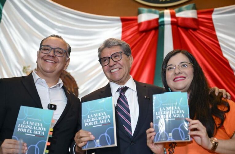 Ricardo Monreal presenta en la Cámara de Diputados su libro “La nueva legislación por el agua”